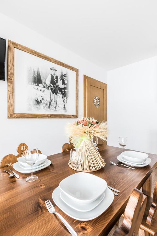 Aparthost Apartamenty Butorowy & Spa Koscielisko Luaran gambar